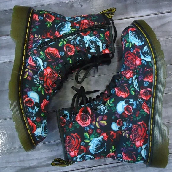 SIZE 6 L. Dr Martens Pascal Rose Fantasy Skull Lace Up Ankle Boots. - Picture 6 of 16